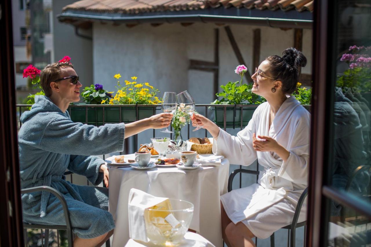 Roessl Bianco B&B&B Мерано Экстерьер фото